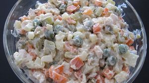 Salată de "boeuf". Rețeta cu maioneză de POST