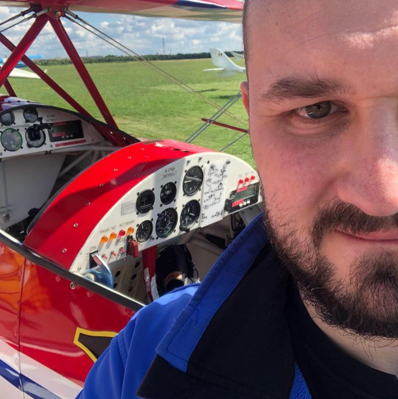 Un pilot și prietenul lui au murit &icirc;n accidentul aviatic din Arad