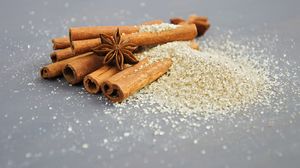 Cum scapi de pofta de dulce fara sa mananci zahar, folosind vanilie si scortisoara