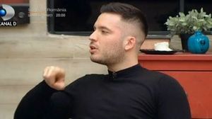 Puterea dragostei 24 martie. Livian este curtat de Ramona. Reacția Biancăi apare imediat: "Vezi că mă enervezi" Puterea dragostei 24 martie. Livian este curtat de Ramona. Reacția Biancăi apare imediat: "Vezi că mă enervezi"