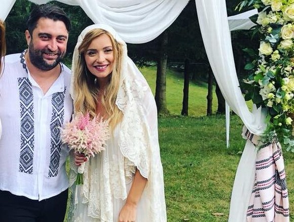 Diana Dumitrescu, criticată aspru de fani! Vedeta nu a mai rezistat și a făcut asta