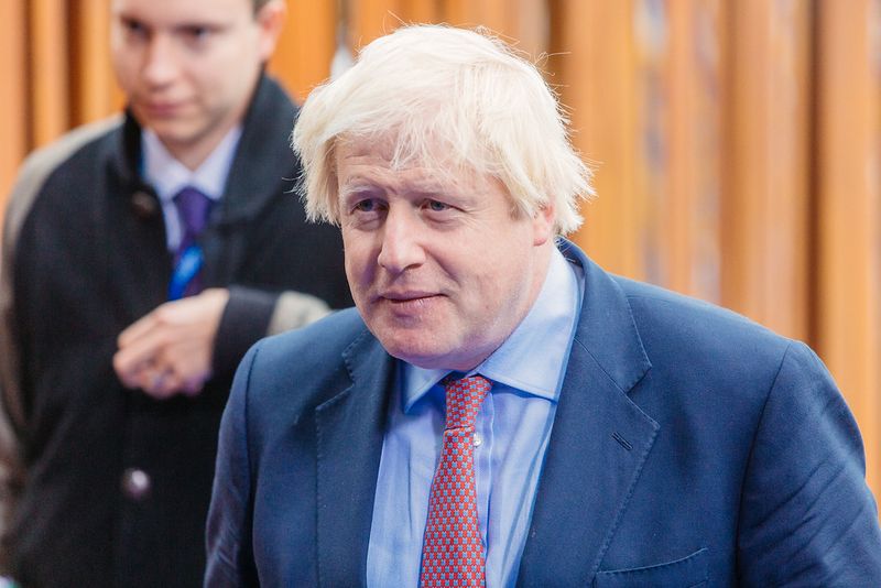Premierul britanic Boris Johnson, testat pozitiv cu noul coronavirus