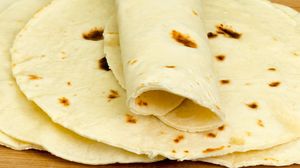 Rețetă lipie pentru hummus sau shaorma. Cum o poți face în casă