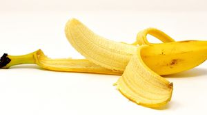 Ce nu stiai despre banane. Ce se intampla in creier cand le mananci