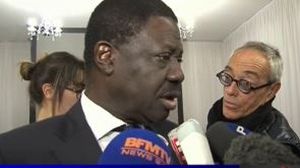 Doliu în fotbal! Pape Diouf, fost preşedinte al clubului Olympique Marseille, a murit în Senegal din cauza coronavirusului