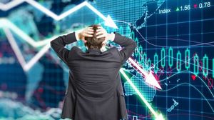  Criza financiară se instalează deja. Coronavirusul pune la pământ economia. Oamenii sunt disperați: „Vom ajunge pe străzi”