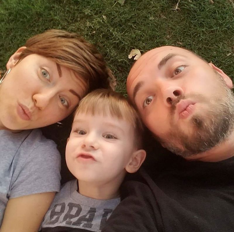 Alexandra Tudose, tânăra mamă care are nevoie de ajutorul nostru! Se luptă cu o boală cruntă