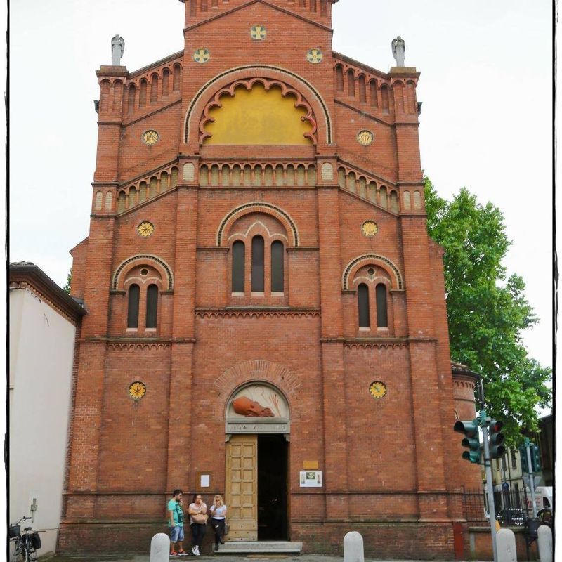 28 de români stabiliți în Italia s-au închis într-o biserică