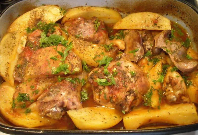 Puiul de tara, singurul care isi pastreaza savoarea. Care e secretul