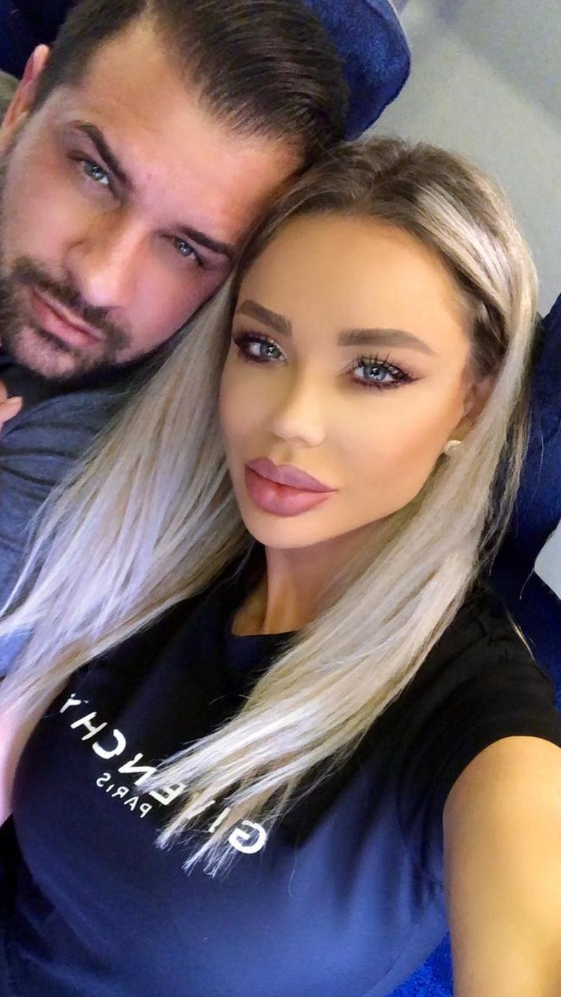 Alex Bodi și-a surprins fanii cu o schimbare radicală de look