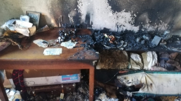 Incendiu puternic la Galați. Totul a pornit de la o lumânare