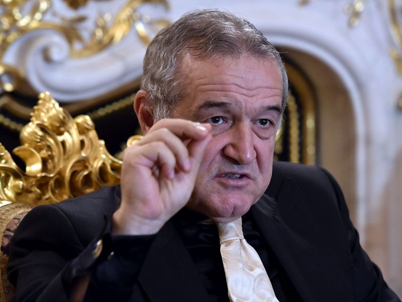 Gigi Becali lansează o teorie a conspirației: „Au băgat la morgă virusul. Doar 200 au murit de cotonavirus”