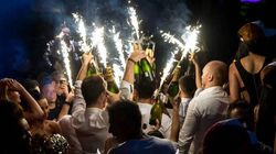 Acum doi ani cheltuiau cât pentru un apartament pe șampanie, acum beau bere ”la varice” dacă nu îi prinde Poliția! 1 Mai de groază pentru vedete