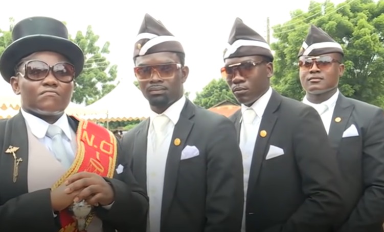 Mesajul groparilor dansatori din Ghana, ajunși virali pe internet