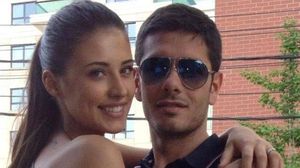 Fostul iubit al Antoniei, surprins în timp ce își atinge iubita  Fostul iubit al Antoniei, surprins în timp ce își atinge iubita