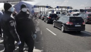 VIDEO| Cozi uriașe la ieșirea din România