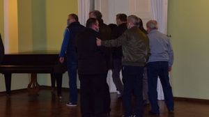 paranghelie la primaria carei