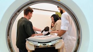 Tomograf care depistează infectații cu COVID-19  a ajuns în București  Tomograf care depistează infectații cu COVID-19  a ajuns în București