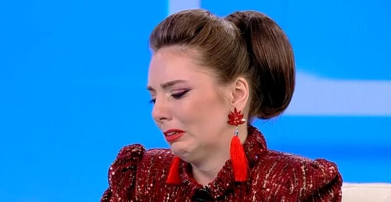 vulpita-plange-si-suspina