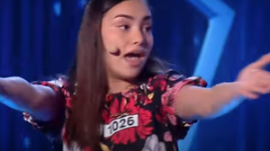 Ela Trandafir, fetița care a făcut senzație pe scenă, judecată pentru că e de etnie romă: „Mă insultau” 