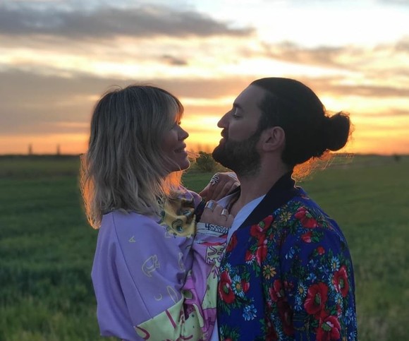 Va fi nuntă sau nu? Smiley a spus adevărul despre mesajul care apare l&acirc;ngă fotografia cu Gina Pistol