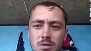 Dramă pentru un tânăr de 23 de ani din Vrancea.  Luat la bătaie din senin de vecinul lui și nebăgat în seamă de autorități, tânărul strigă după ajutor