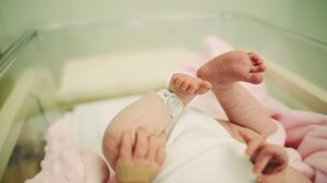 O mamă din Buzău a născut un copil infectat cu coronavirus