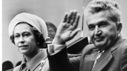 Cum s-a ascuns Regina Elisabeta de Nicolae Ceaușescu, într-un tufiș din grădina Palatului Buckingham: "A fost prima și singura dată în viața ei când a trebuit să facă asta"
