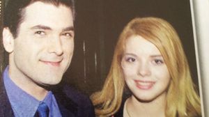 A vânat-o mult timp pe Alexandra Dinu, dar a ajuns să se însoare cu o fată simplă din Botoșani. Cum arată soția lui Mircea Radu, cu 20 de ani mai tânără ca el