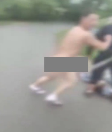 Un t&acirc;năr gol-goluț a agresat sexual un minor &icirc;n plină stradă