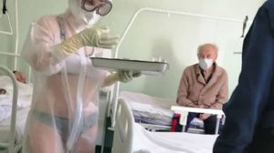 „Sexy-asistenta” a devenit un model pentru colegele ei!  „Sexy-asistenta” a devenit un model pentru colegele ei!