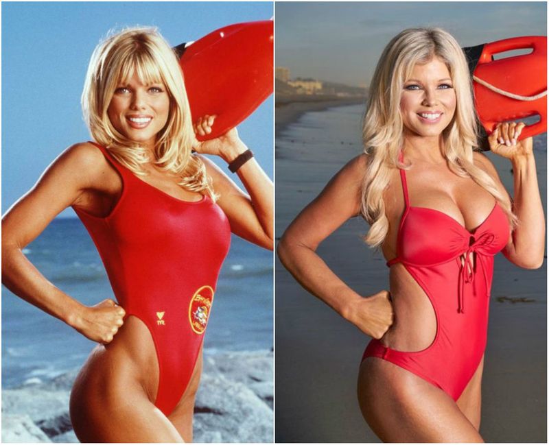 Donna D’Errico din Baywatch arată demențial la 52 de ani