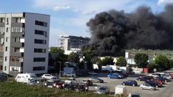 UPDATE Incendiu violent în sudul Capitalei! Pompierii intervin cu 20 de autospeciale. Anunțul lui Raed Arafat VIDEO