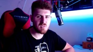 Vloggerul Alexandru Bălan riscă ani grei de închisoare după ce a încurajat violarea minorelor 