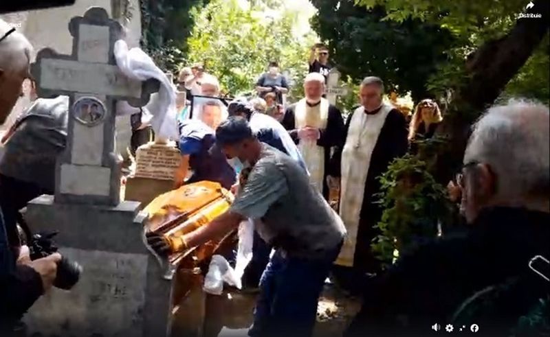 Imagini dureroase de la mormântul lui Costin Mărculesu!