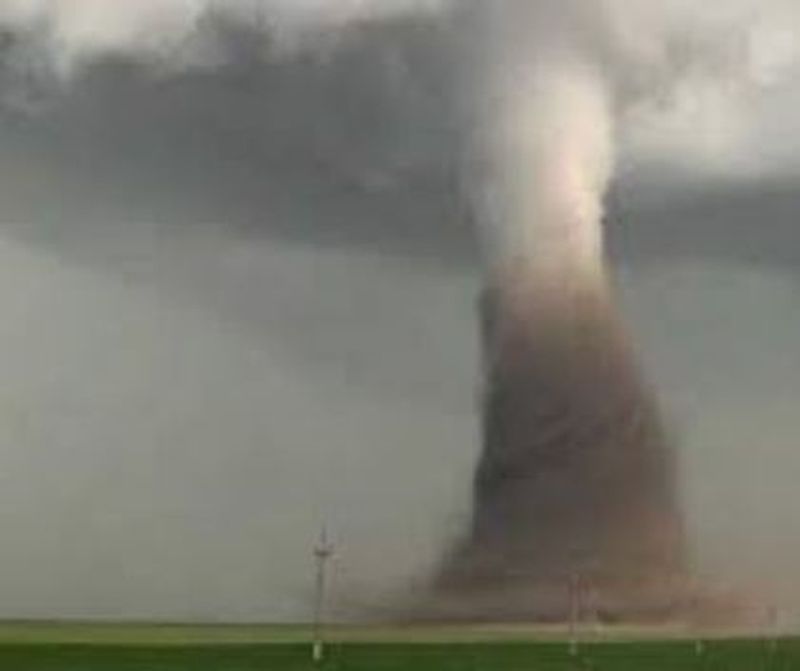 Fenomenele meteo, mai agresive în România. Vestea ne dă fiori