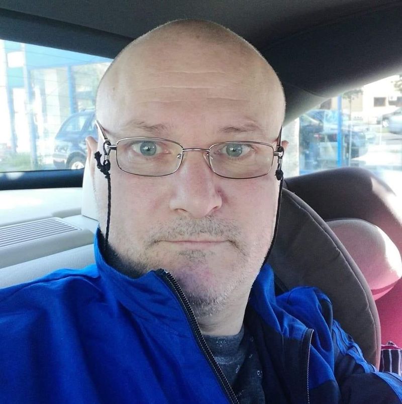 El este bărbat de 45 de ani care și-a incediat iubita de 17 ani! Bărbatul mai are 5 crime la activ și tocmai ce a fost eliberat condiționat El este bărbat de 45 de ani care și-a incediat iubita de 17 ani! Bărbatul mai are 5 crime la activ și tocmai ce a fost eliberat condiționat
