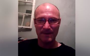 El este bărbat de 45 de ani care și-a incediat iubita de 17 ani! Bărbatul mai are 5 crime la activ și tocmai ce a fost eliberat condiționat El este bărbat de 45 de ani care și-a incediat iubita de 17 ani! Bărbatul mai are 5 crime la activ și tocmai ce a fost eliberat condiționat