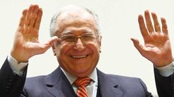 Casa lui Ion Iliescu, luată cu asalt. S-a trezit cu mineri și coroane la ușă