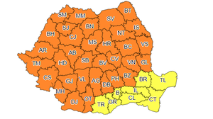 Avertisment meteo! Cum va fi vremea în România: Ploile şi furtunile vor continua până joi dimineaţă și este în continuare cod galben și cod portocaliu în mai multe județe 
