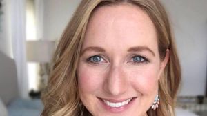 katie Te trec fiori! Katie Page adoptat doi copii, iar când a aflat cine sunt de fapt bebelușii a izbucnit în lacrimi