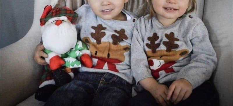 copii Te trec fiori! Katie Page adoptat doi copii, iar când a aflat cine sunt de fapt bebelușii a izbucnit în lacrimi