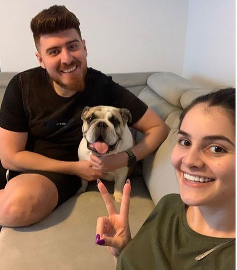 Vloggerul Colo și-a făcut câinele influencer