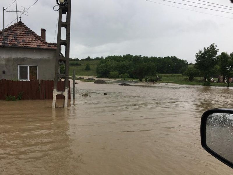 Inundațiile au făcut prăpăd în toată țara. Imaginile sunt dezastruoase.