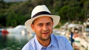 Cosmin Seleși ar fi fost infectat cu coronavirus! Prezentatorul tv a intrat în contact cu Marcel Pavel