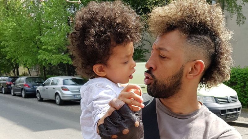 Filmarea postată de Kamara cu fiul său, emoționează fanii până la lacrimi