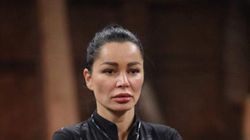 Brigitte Sfăt i-a transmis lui Robert că necazurile provocate de el o vor băga în mormânt! I-a dedicat o melodie care vorbește despre un fiu rău care și-a găsit mama moartă