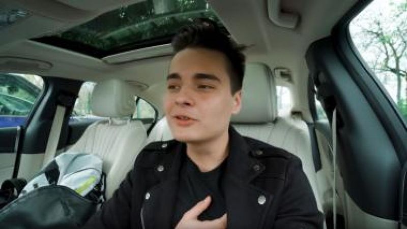 Cristian Tudor Popescu, ironizat de Selly înaintea probei de BAC: „Dacia este mijlocul dumnealui de transport preferat şi am zis s-o încerc şi eu”