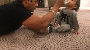 Iulia Vântur vorbește despre relația cu Salman Khan: Este cumva vorba despre un copil?