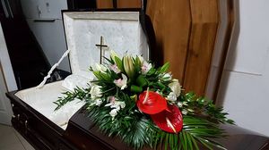 Costurile unei înmormântări în România. Câți bani trebuie să scoți din buzunar